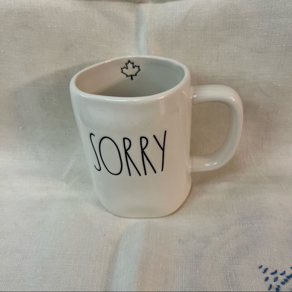 BOGO MUGS! 🦄 Rae Dunn Sorry Canada Mug 🇨🇦